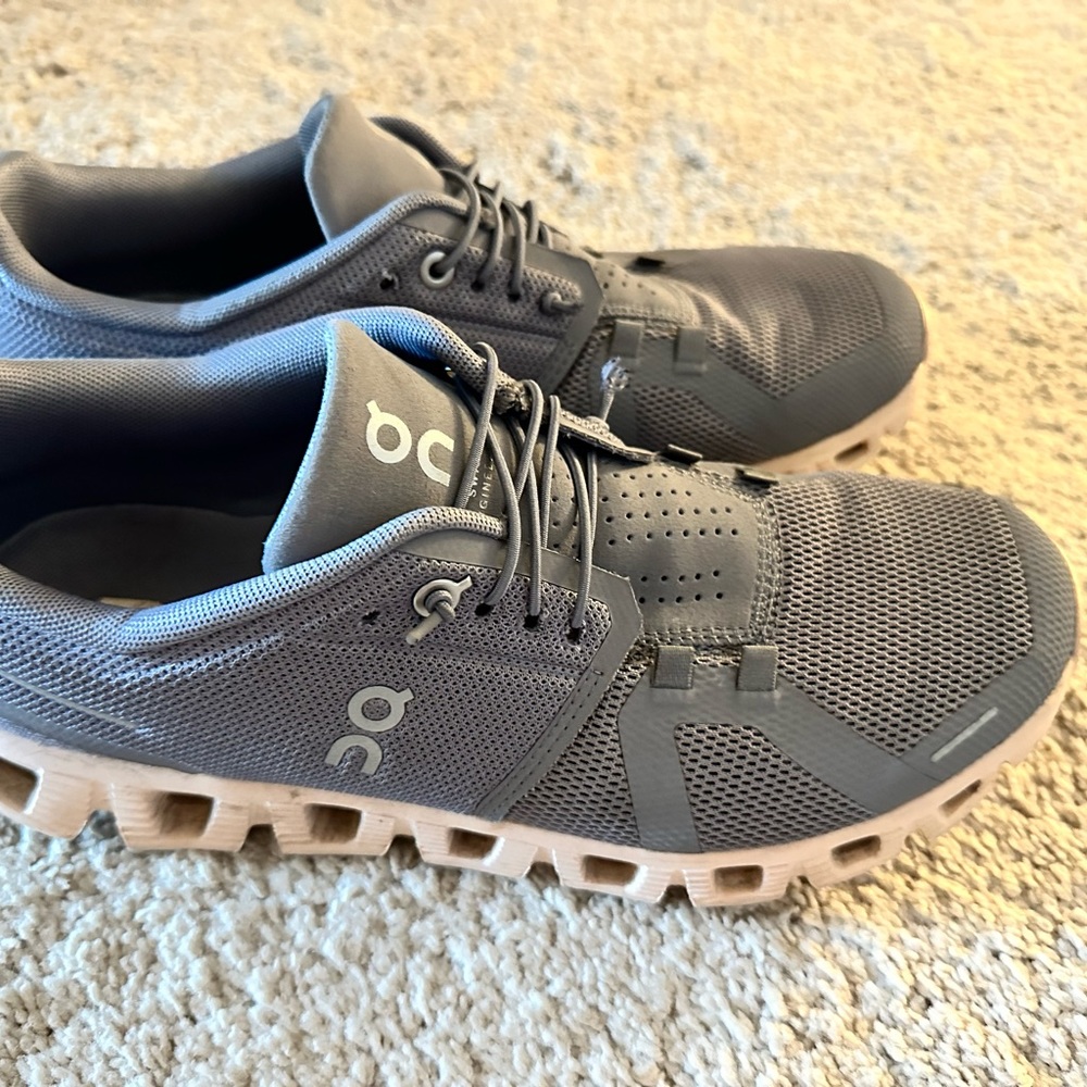 Women OnCloud Shoes